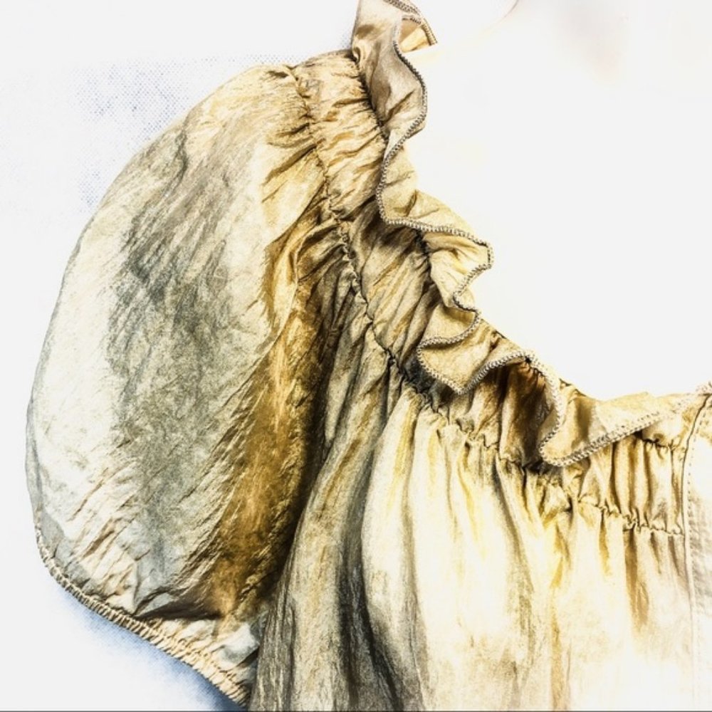 Shimmery Gold Peasant-style Summer Blouse - Picture 9 of 10